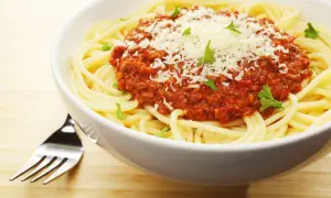 Spaghetti składniki: Kluczowe elementy do idealnego dania Bolognese
