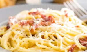 Spaghetti carbonara jak zrobić – uniknij najczęstszych błędów w przepisie