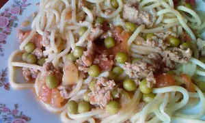 Szybkie i smaczne spaghetti z groszkiem – idealne na obiad lub kolację