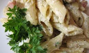 Penne w sosie śmietanowym – prosty przepis na pyszny obiad
