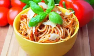 Przepis na spaghetti bez mięsa, które zachwyci każdego miłośnika smaku