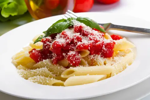Szybkie i pyszne penne w Thermomixie - proste przepisy na obiad