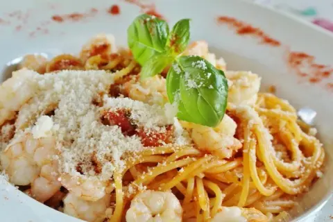 Jakie wino do spaghetti? Odkryj idealne parowanie smaków