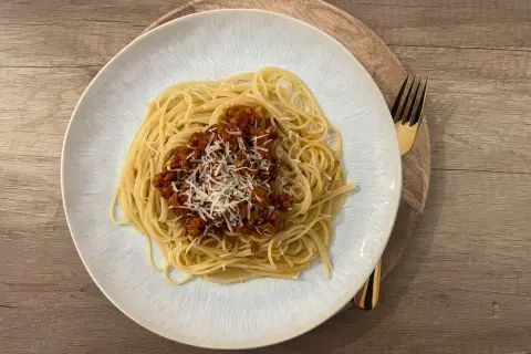 Jak zrobić spaghetti z passaty w 30 minut – szybki i smaczny przepis