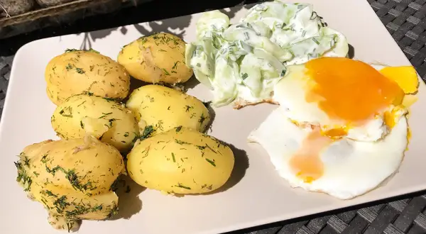 Ziemniaki z czym na obiad - 10 pysznych pomysłów, które zaskoczą