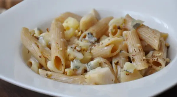Szybkie i pyszne penne z gruszką i gorgonzolą na obiad