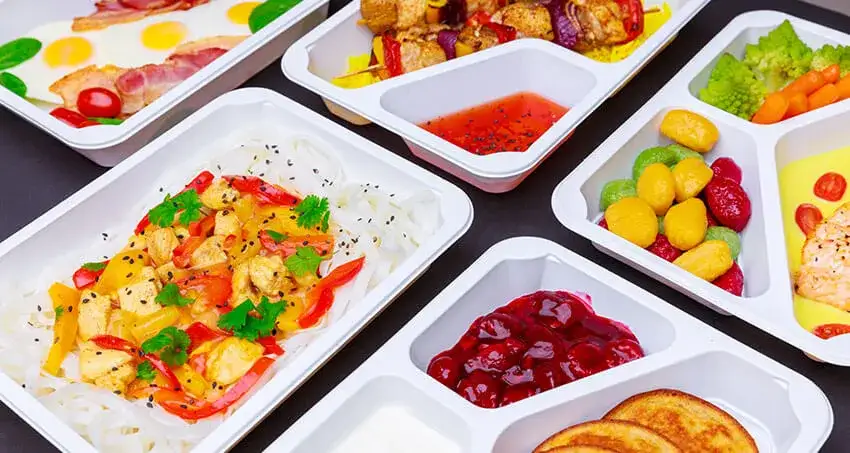 Zdjęcie Ile kosztuje catering do domu? Sprawdź ceny i ukryte koszty