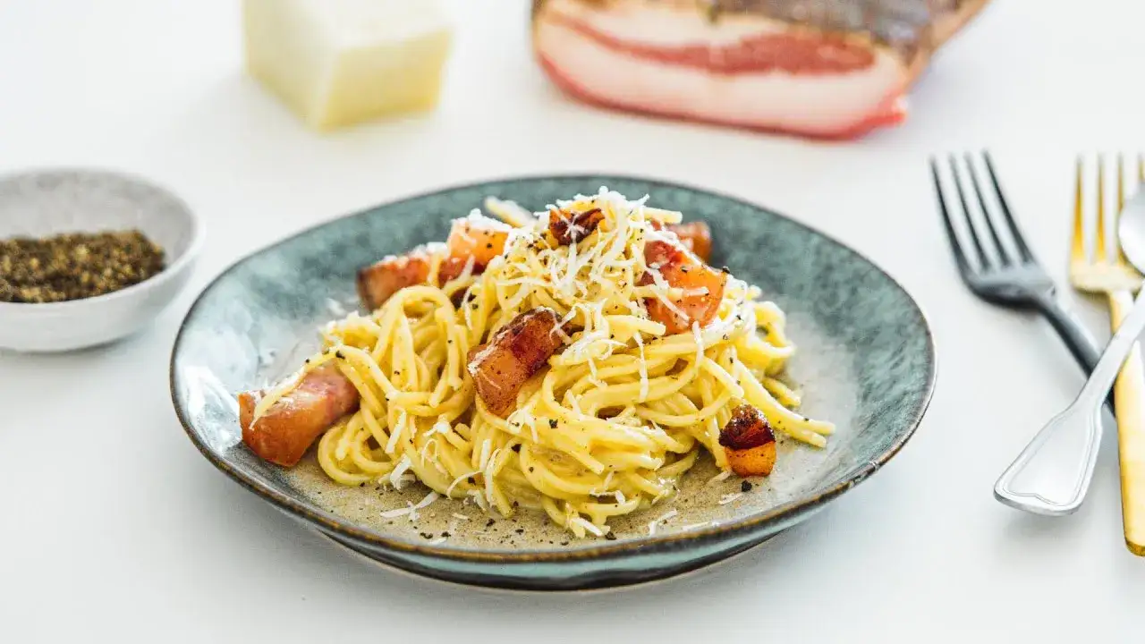 Zdjęcie Jak zrobić makaron carbonara - prosty przepis na idealne danie