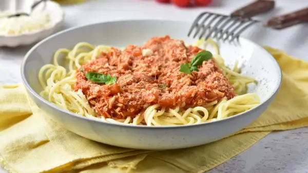 Najlepsze przepisy na wegańskie spaghetti z tofu, które pokochasz