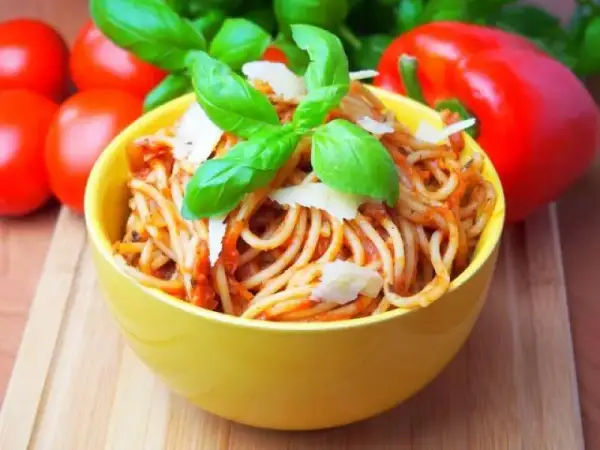 Przepis na spaghetti bez mięsa, które zachwyci każdego miłośnika smaku